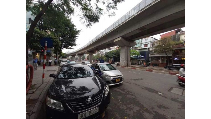 Bán nhà Phố Hào Nam, Hàng hiếm tầm tiền, An sinh đỉnh, 74mx2T, Giá: 13 Tỷ.